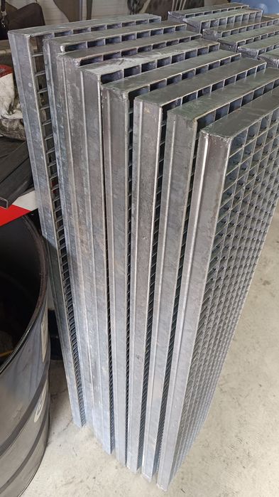 Grilaje-trepte zincate 80x120