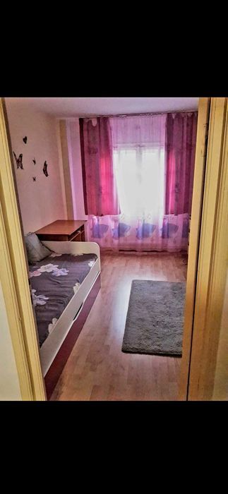 Vânzare apartament 3 camere