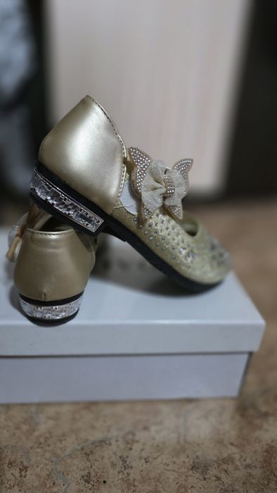 Обувь детская для девочки 9-12 лет