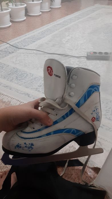 Коньки фигурные 36 размер