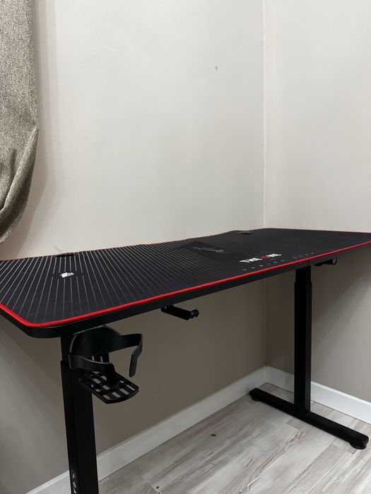 Компютерный стол