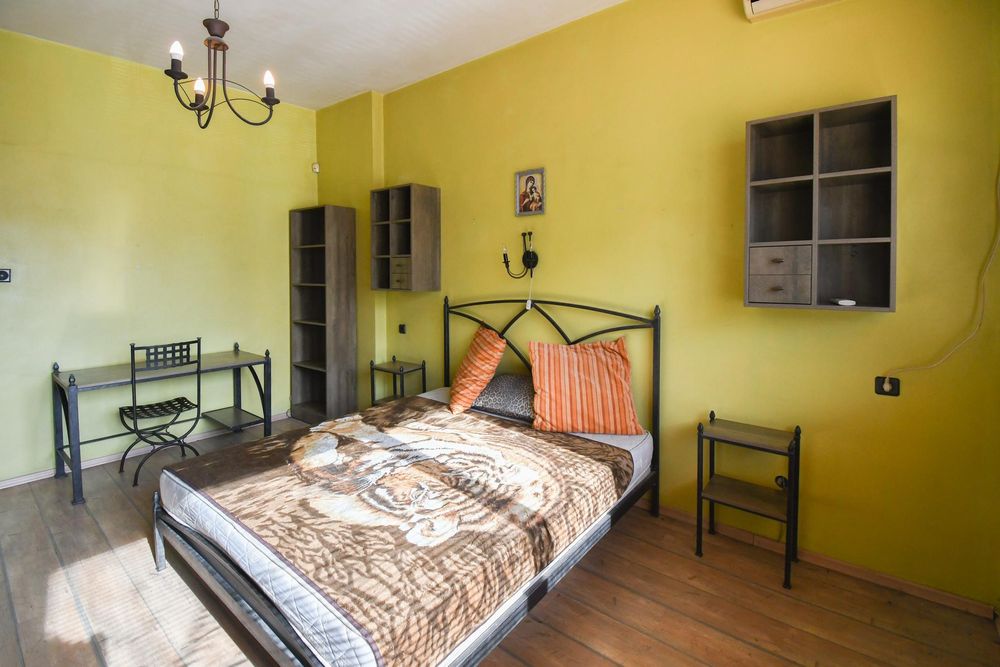 Дава се под наем Тристаен апартамент в София, Център - 135 кв.м за 796.62 € - Снимка #7