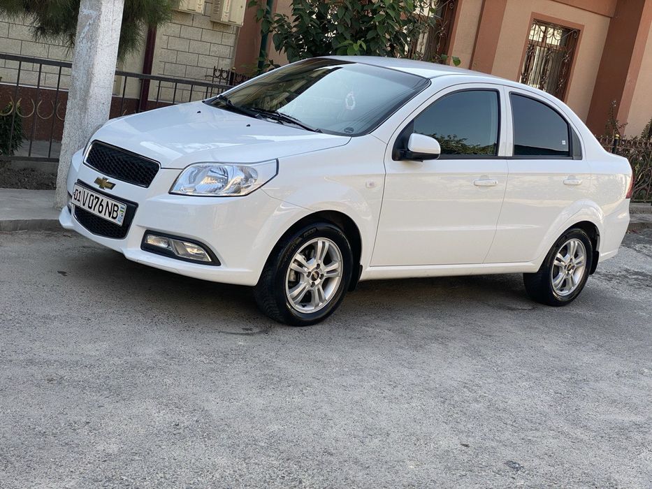 Nexia 3 sotiladi