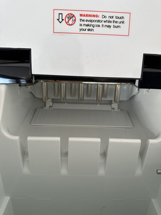 Aparat de facut gheata Arktic by Hendi 12kg/24 ore