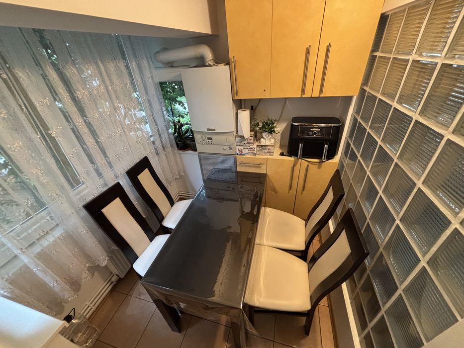 Apartament 3 camere decomandat Str Paltinis