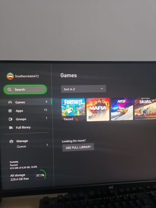 Xbox one  500gb cu mafia și nfs heat