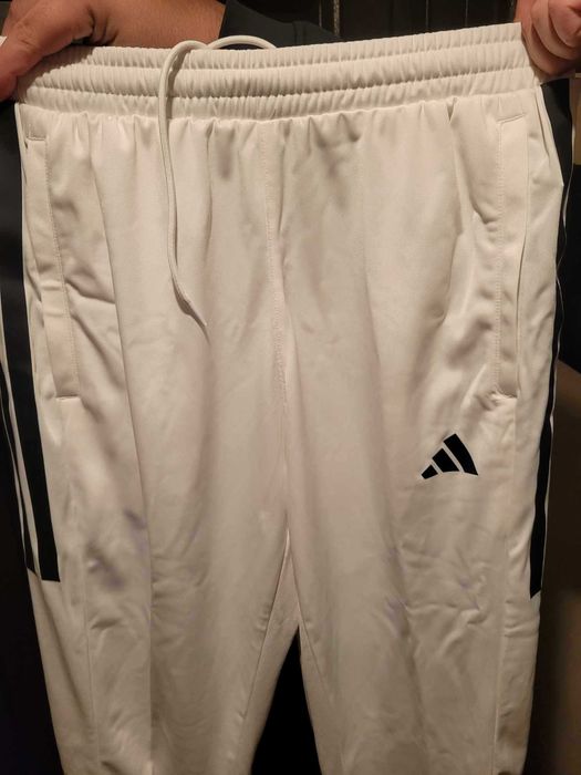 Adidas 3S долнище - размер M, чисто ново