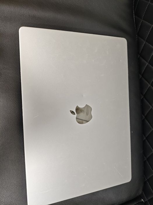 Macbook pro 14 m3 8/512