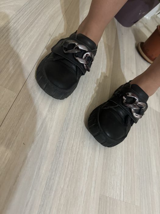 Продам обувь.                          О