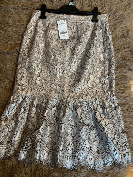 Дантелена пола,рр40,нова