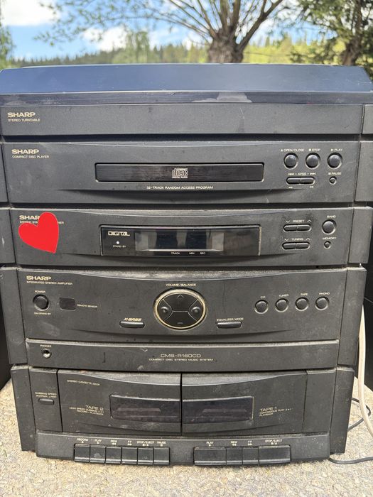 Combină audio Sharp cu pick-up, CD și casete + boxe originale