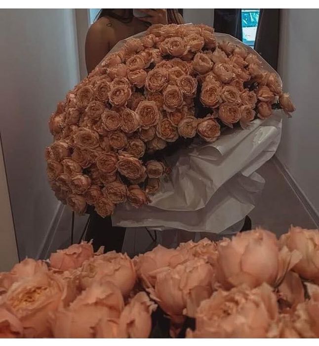 Букет  спрей роза