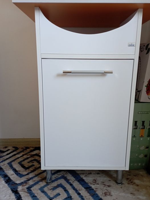 Срочно продам шкафчик под умывальник(тумба)!