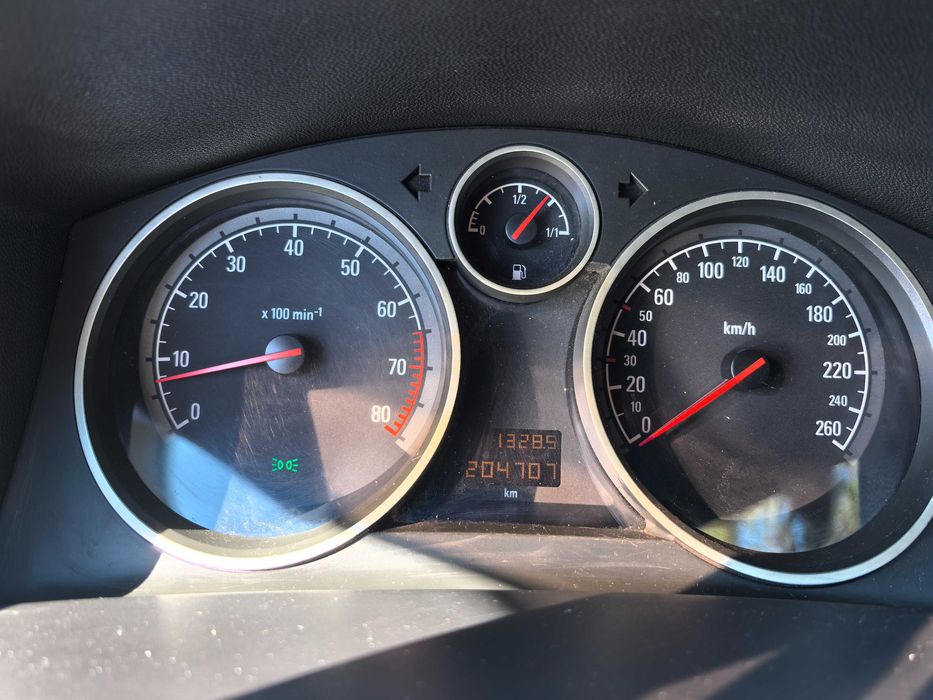 Masina Opel Astra H din 2008 - benzina + GPL