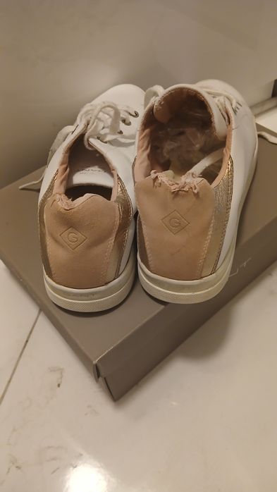 Дамски кецове Gant за 10лв