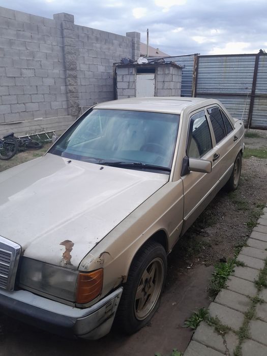 Продам мерседес 190