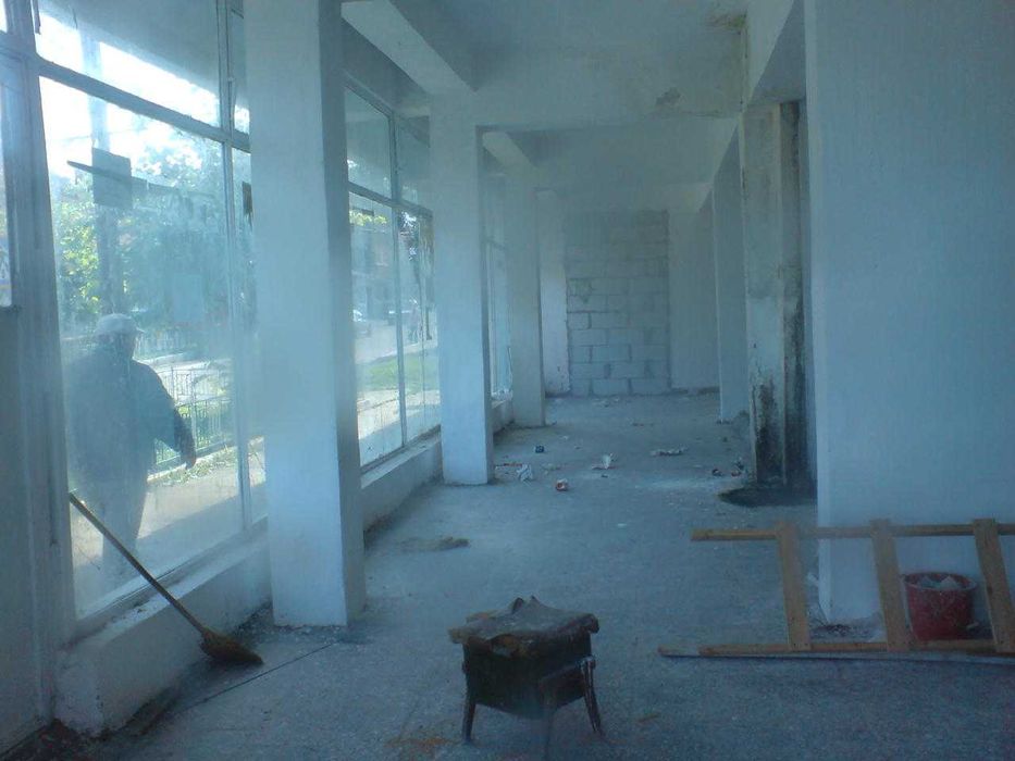 Spatii comerciale  in Nucet  langa Vartop Arieseni, 190, 190,60,80  mp