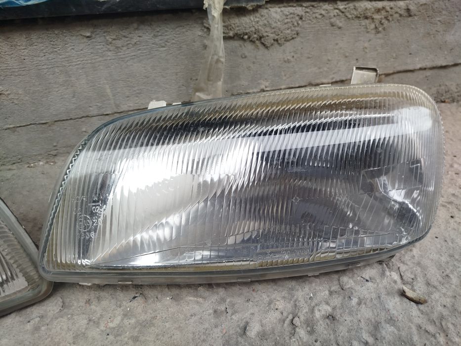 Фары Рав 4 первое поколение