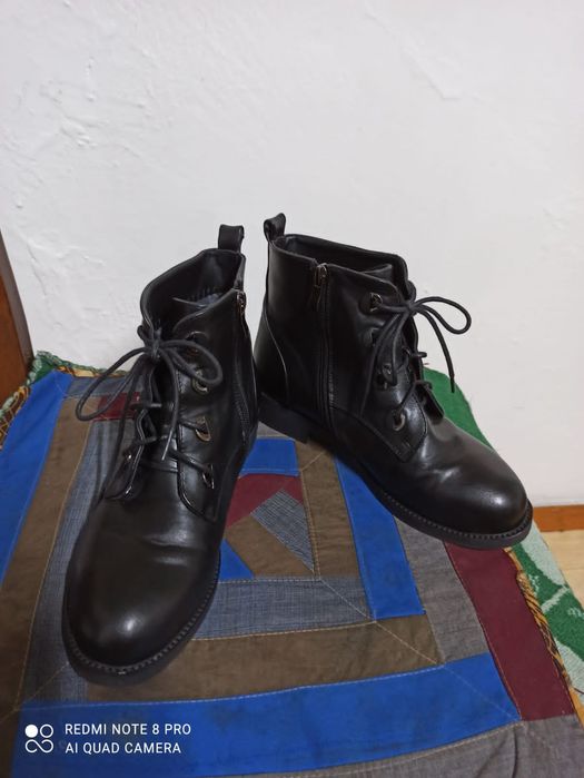 Продам полусапожки осенне-весенние.