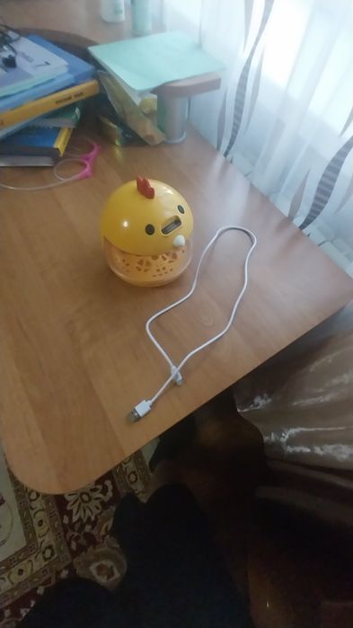 Продам мини инкубатор цыплёнок