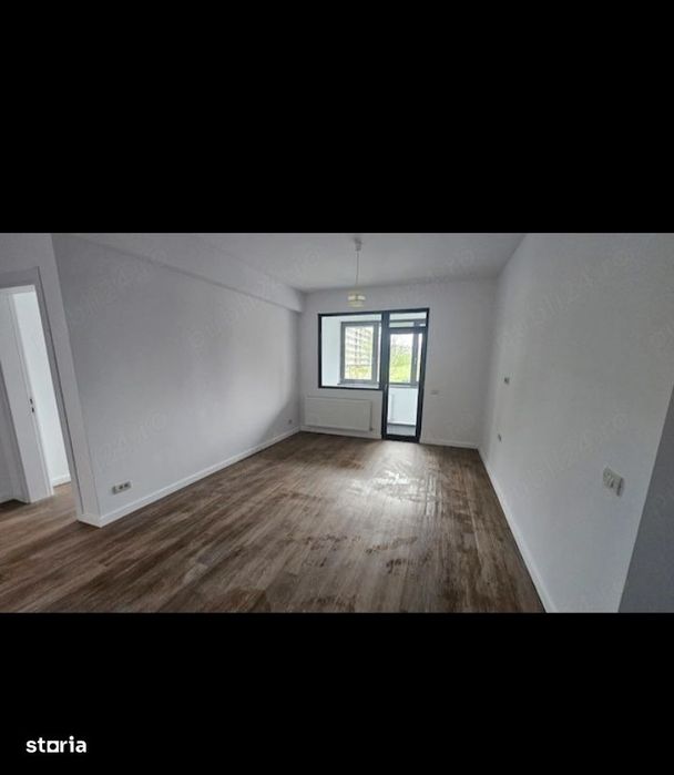 3 Camere / Nemobilat/ Sector 4 /  Parcare / Centrala Proprie