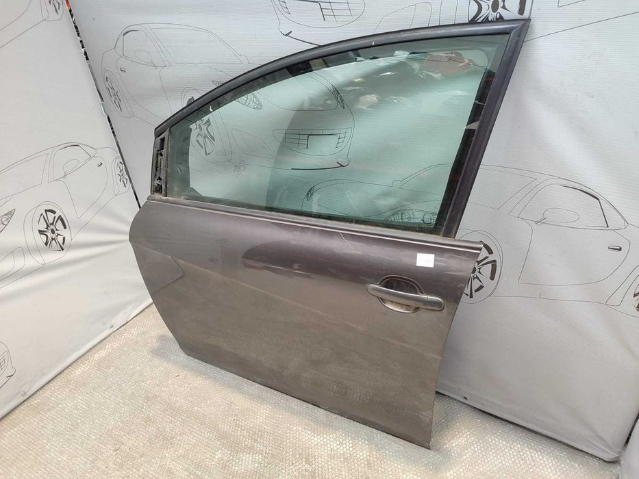 Ușă Față Stânga Seat Altea Minivan Gri Cod Culoare T4 / S7K 2014 / [2004-2015] / 5P0831055A (2E)