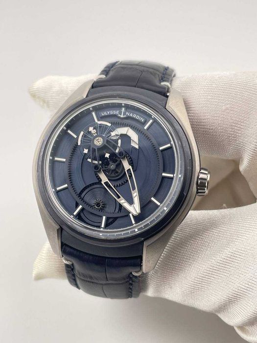 Часы Ulysse Nardin Freak