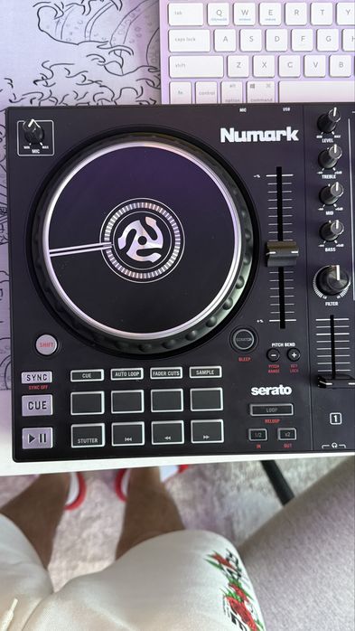 DJ контролер Numark Mixtrack PRO FX DJ