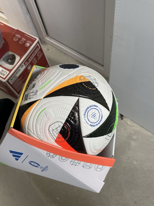 Оригинални топки Адидас Euro 2024