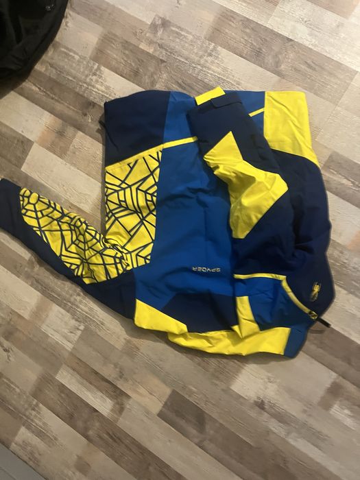 Две якета на spider