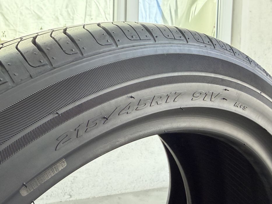 215/45/17 Hankook  2Броя: 80€ 7мм Всесезонни гуми