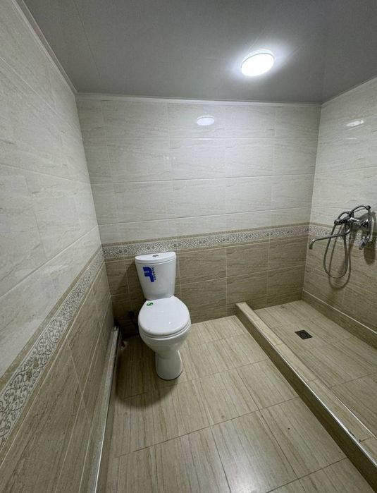 Продаётся 3х комнатные 2 коттеджа недалеко от Рисового базара