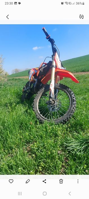 Vând cross ultra.125cc perfect funcțional