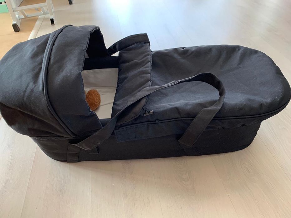 Vând landou Brio (4)super calitate.