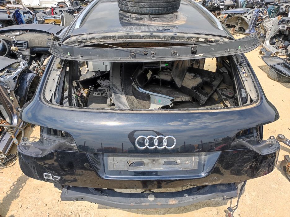 Врата багажник Audi Q7 / Ауди Кю7 2008г. Със Забележка!