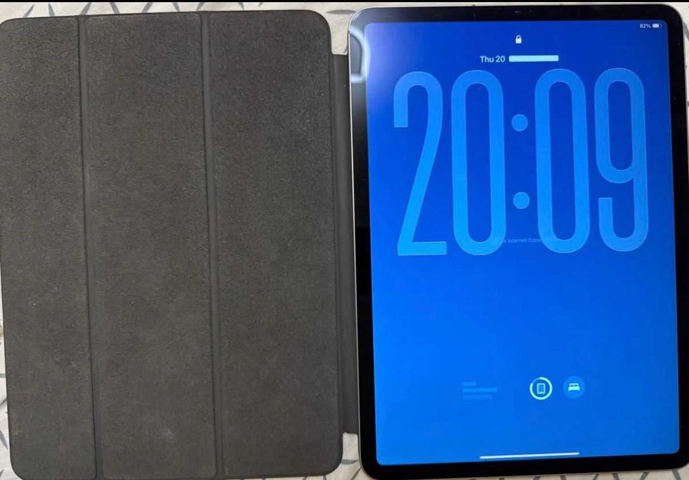 iPad Pro 11 gen 4 M2 128Gb WiFi + Cellular impecabila