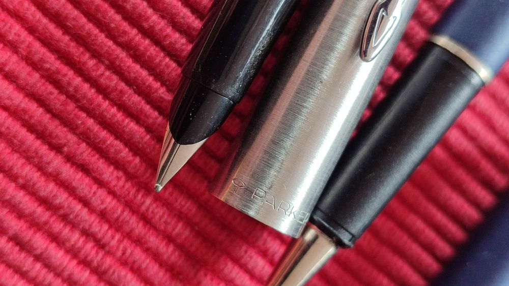 Parker, raketa, pelikan, senator