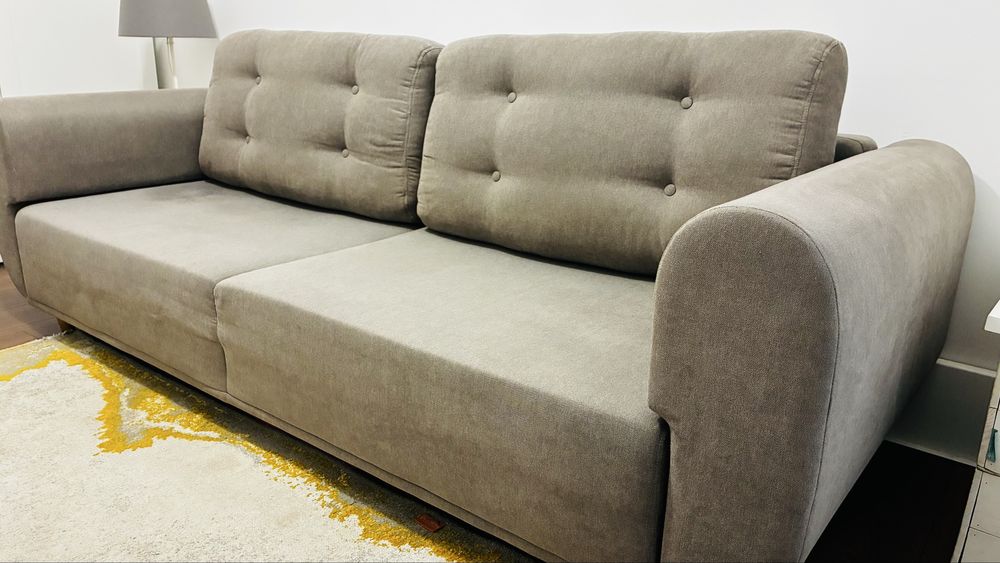 Canapea extensibila 3 locuri