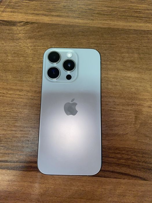 Телефон айфон 15 про