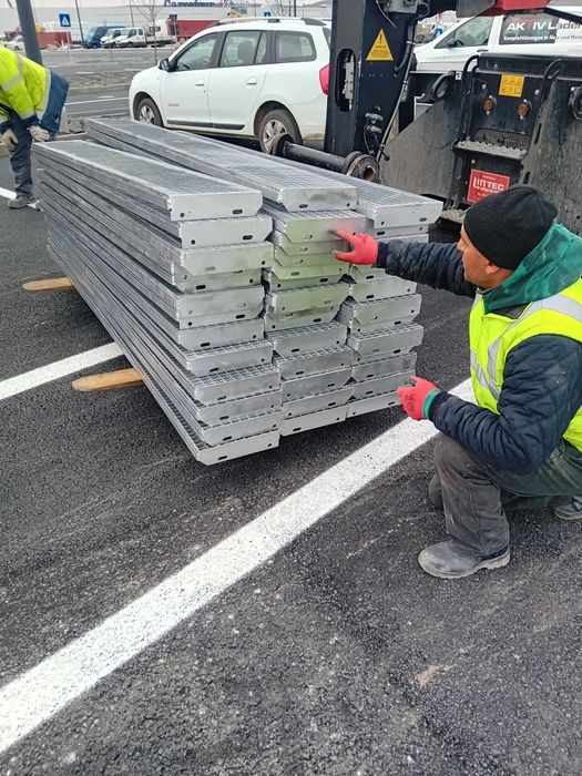 Scara metalica zincata 4mm grosime noi transport inclus