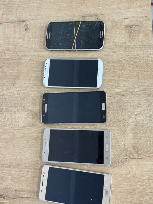 Продам на запчасти Samsung