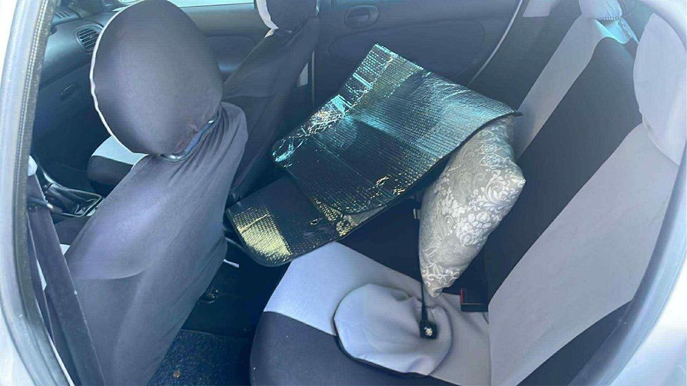 Продавам Пежо 206