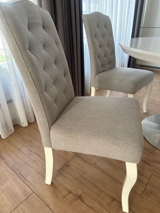 Трапезни столове