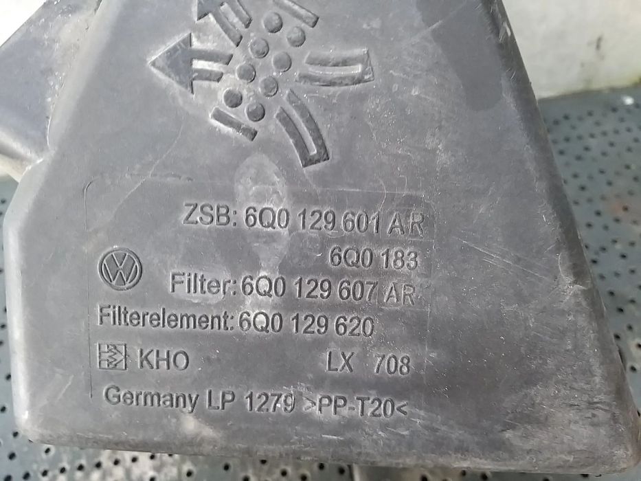 Carcasa filtru aer 1.4 tdi vw polo 9n 6q0129601 6q0183 6q0129607 6q0129620