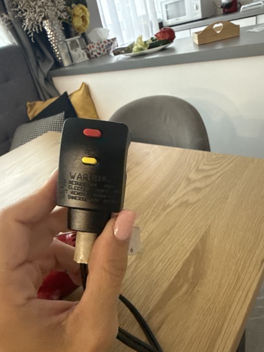 Сешоар с английски/ американски контакт