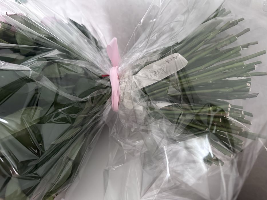 51Цветы букеты гулдеr revel