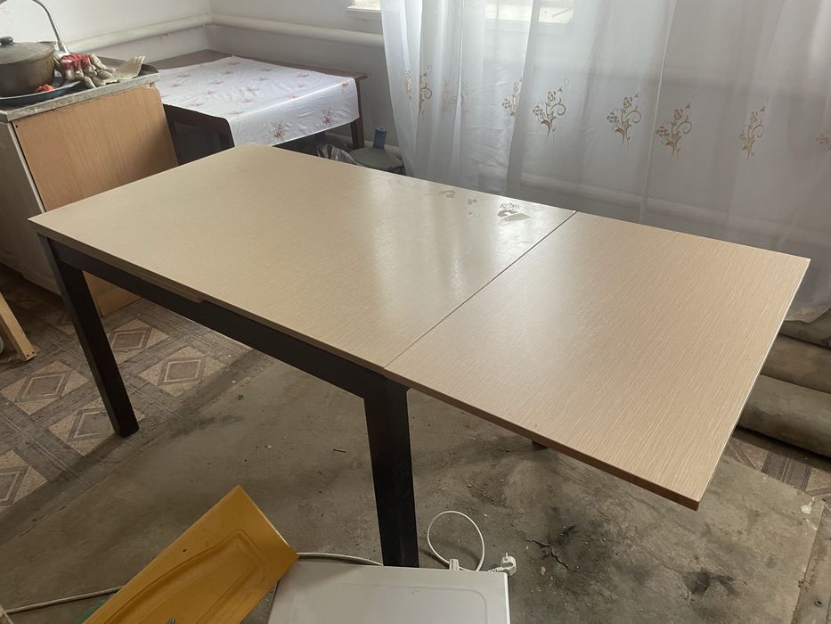 Продам стол раздвижной