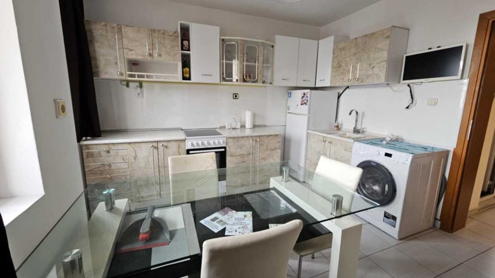 Двустаен апартамент в Кючук Париж