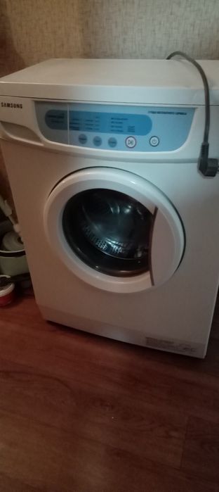 Продам стиральную машину бу