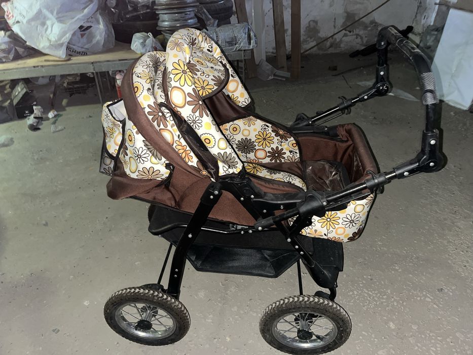 Продам детскую коляску
